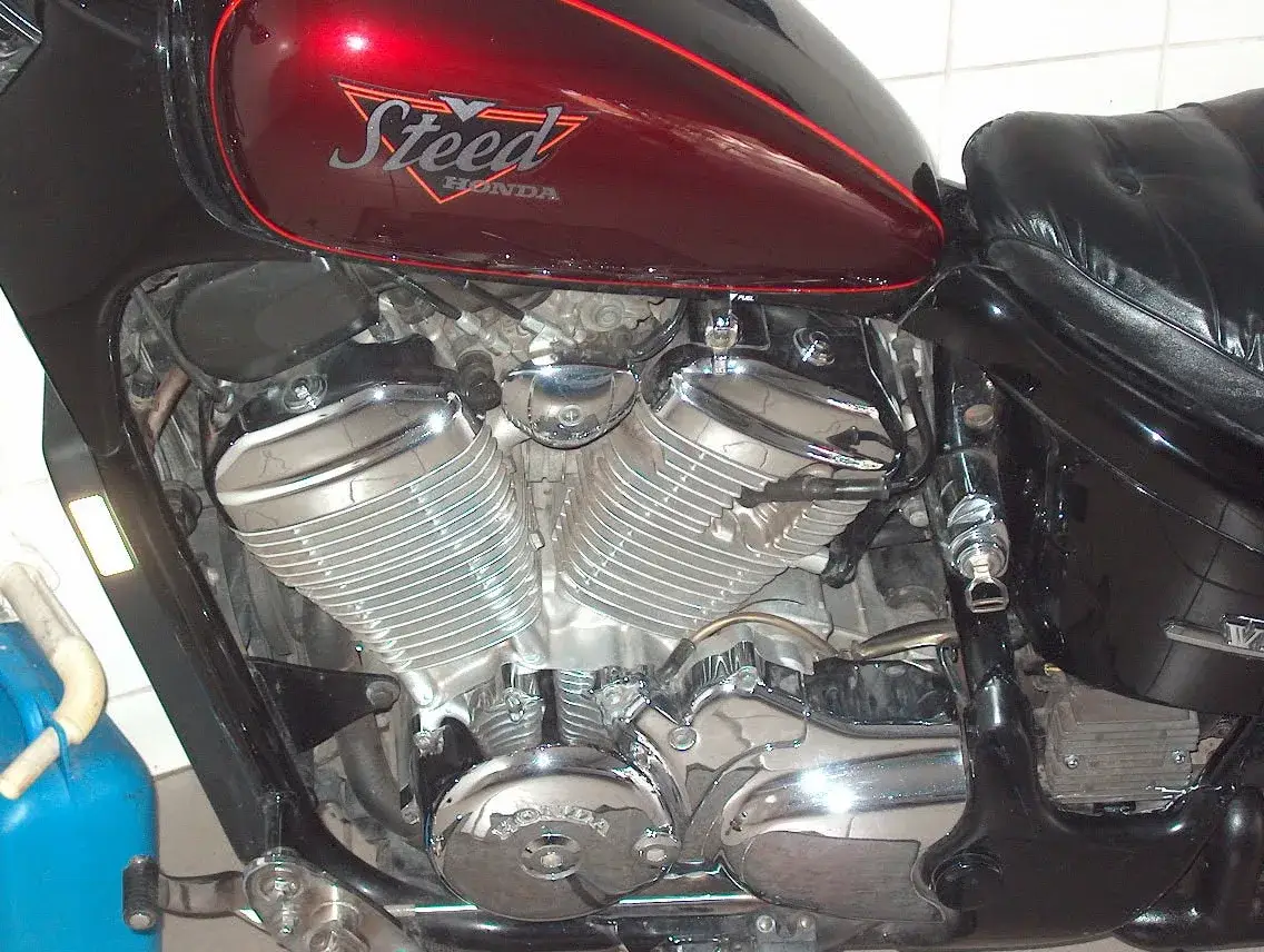 1990 Honda VT600 Steed photo 3